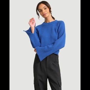 NWT Modern Citizen Caris Split Hem Crew Neck Sweater